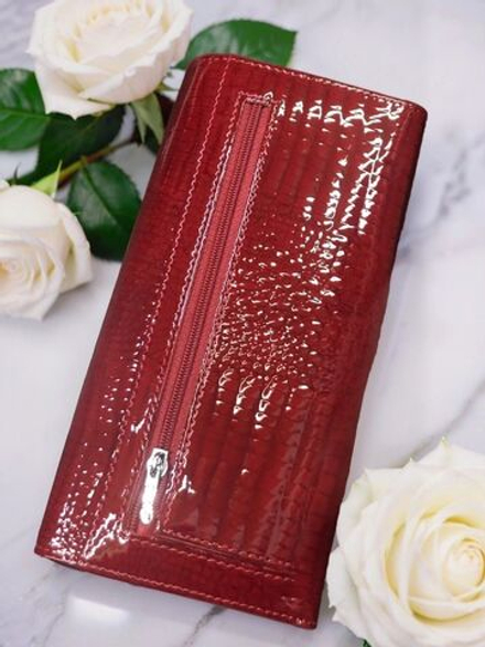 Кошелек компактный женский лаковая кожа