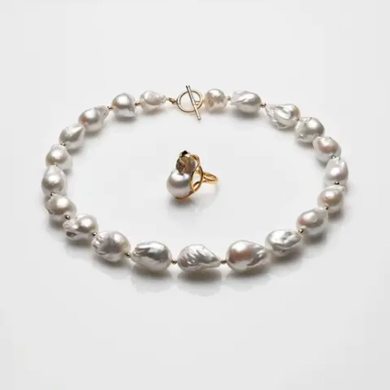 Ожерелье и кольцо из жемчуга Барокко