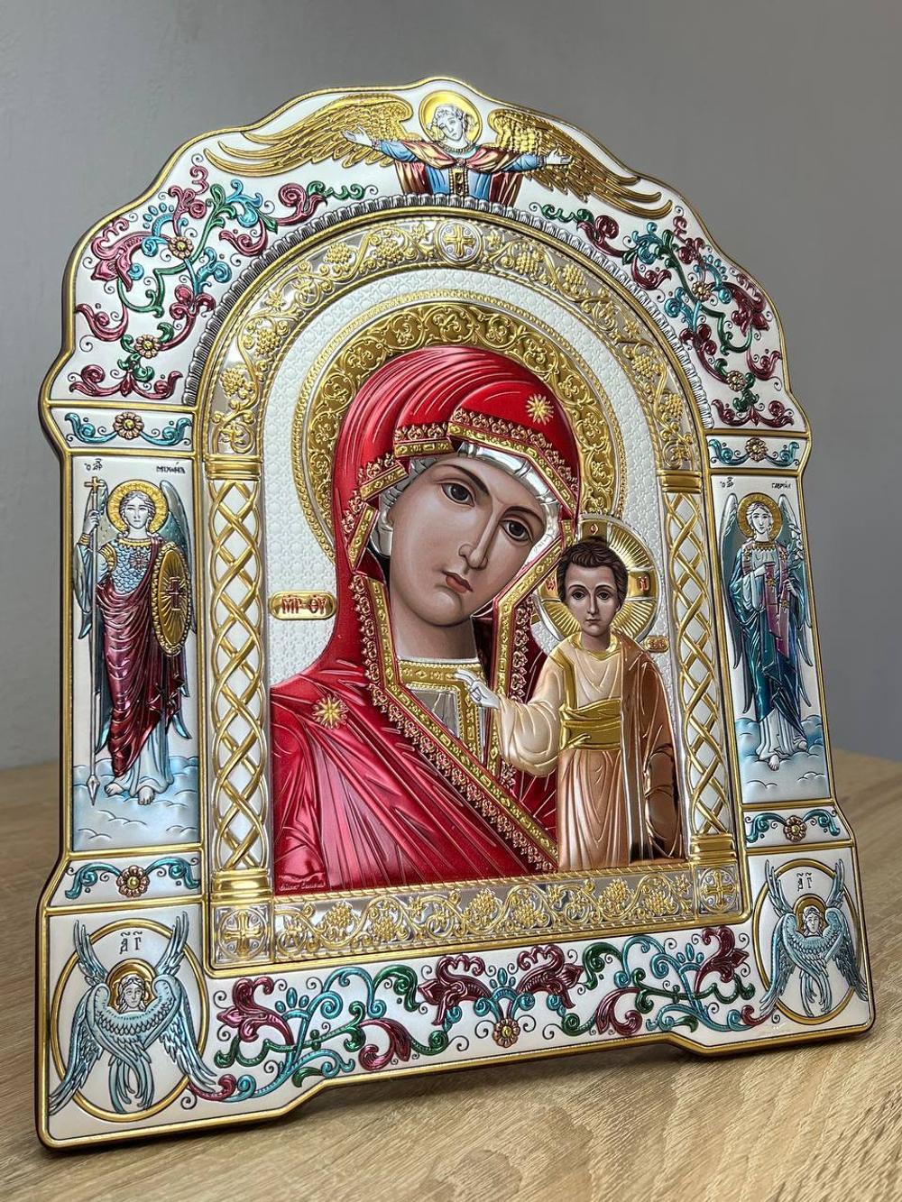 Казанская БМ, икона арочная с рамкой, красное дерево, эмаль 167х228