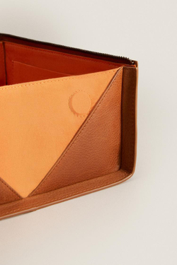 ZARA HOME МАЛЕНЬКАЯ КОЖАНАЯ КОСМЕТИЧКА, КОРИЧНЕВЫЙ