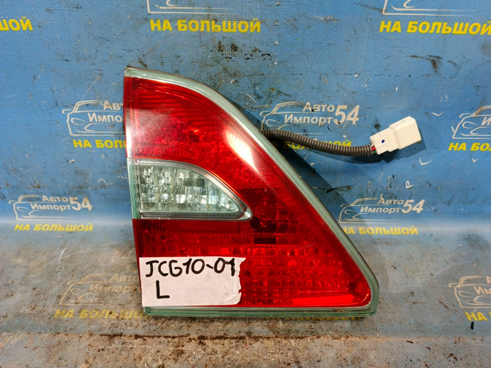 Вставка багажника левая TOYOTA BREVIS 2002