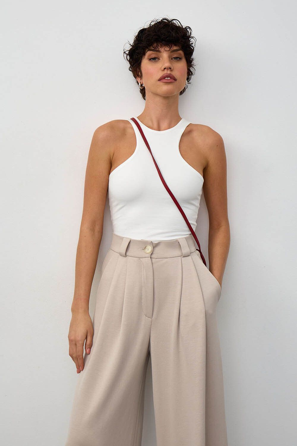 Майка из хлопка кремового цвета