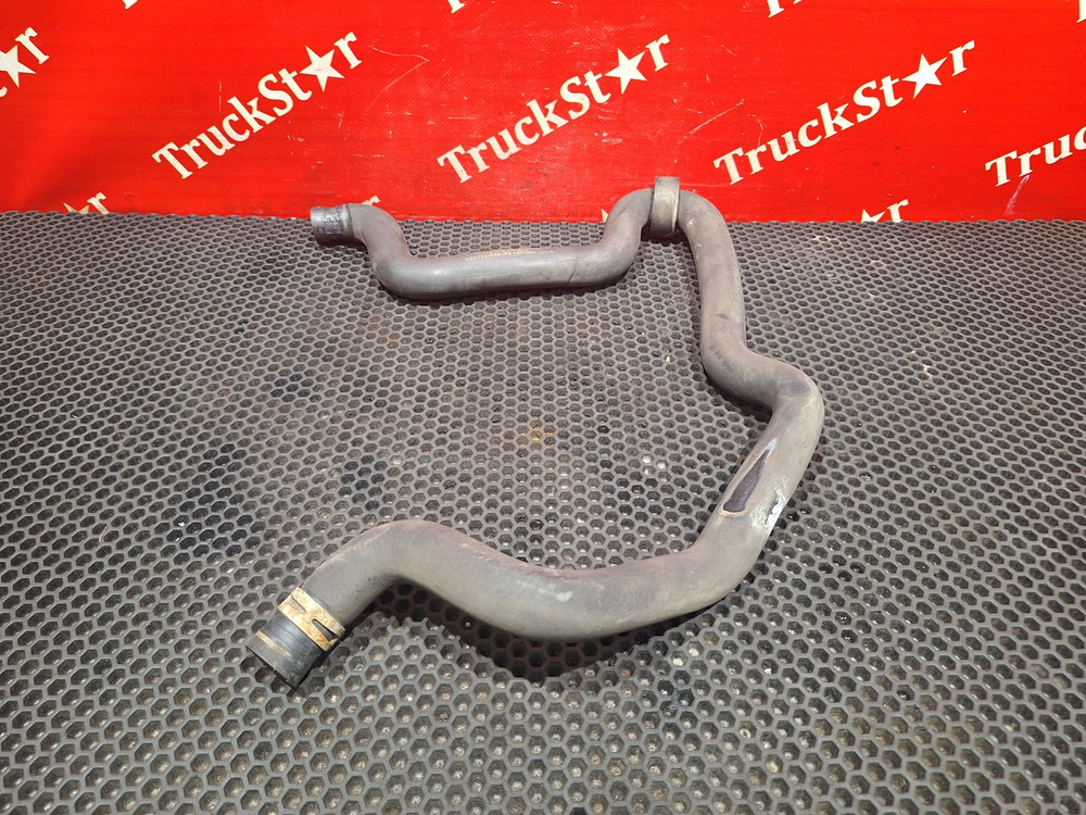 Патрубок отопителя