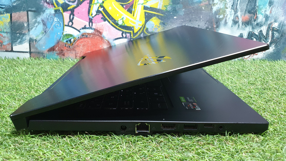 Игровой ASUS Ryzen 7/16Gb/GTX 1660 Ti 6 ГБ/144 Hz/ ROG Zephyrus G15 GA502IU-HN071T  90NR03V1-M01970/Windows 10