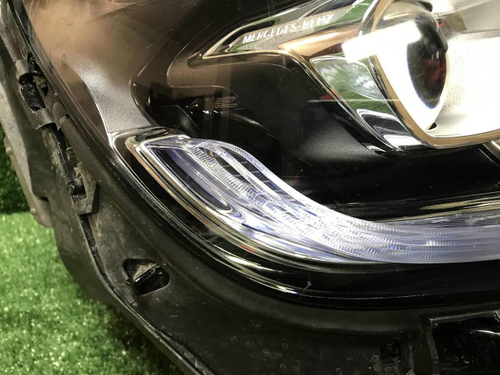Фара правая Mercedes GLB X247 (2019-2023) LED