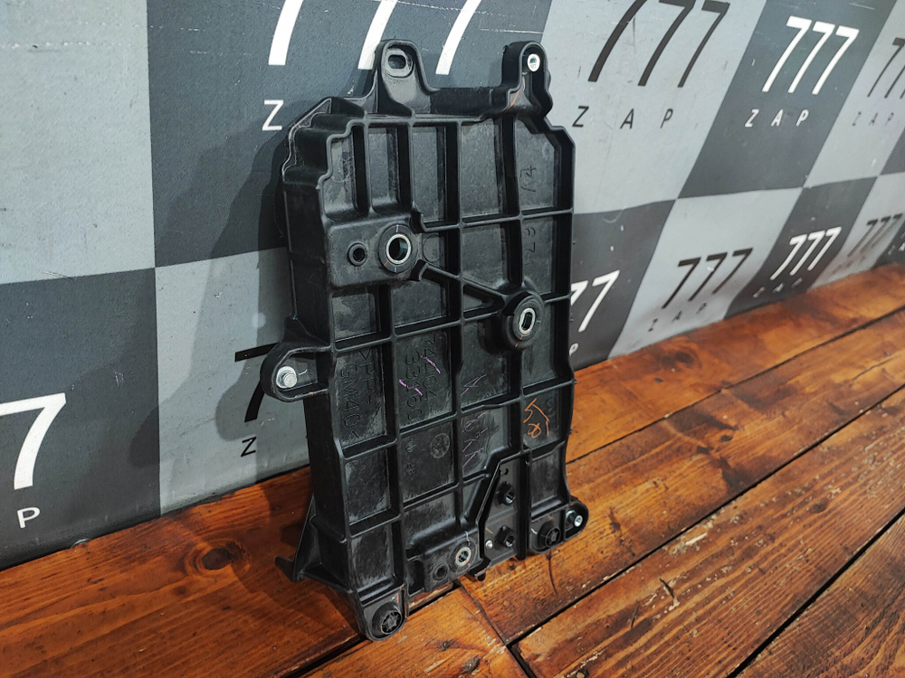 Площадка под АКБ Camry (XV70), RAV4 (XA50) Новая Оригинал 7440433160