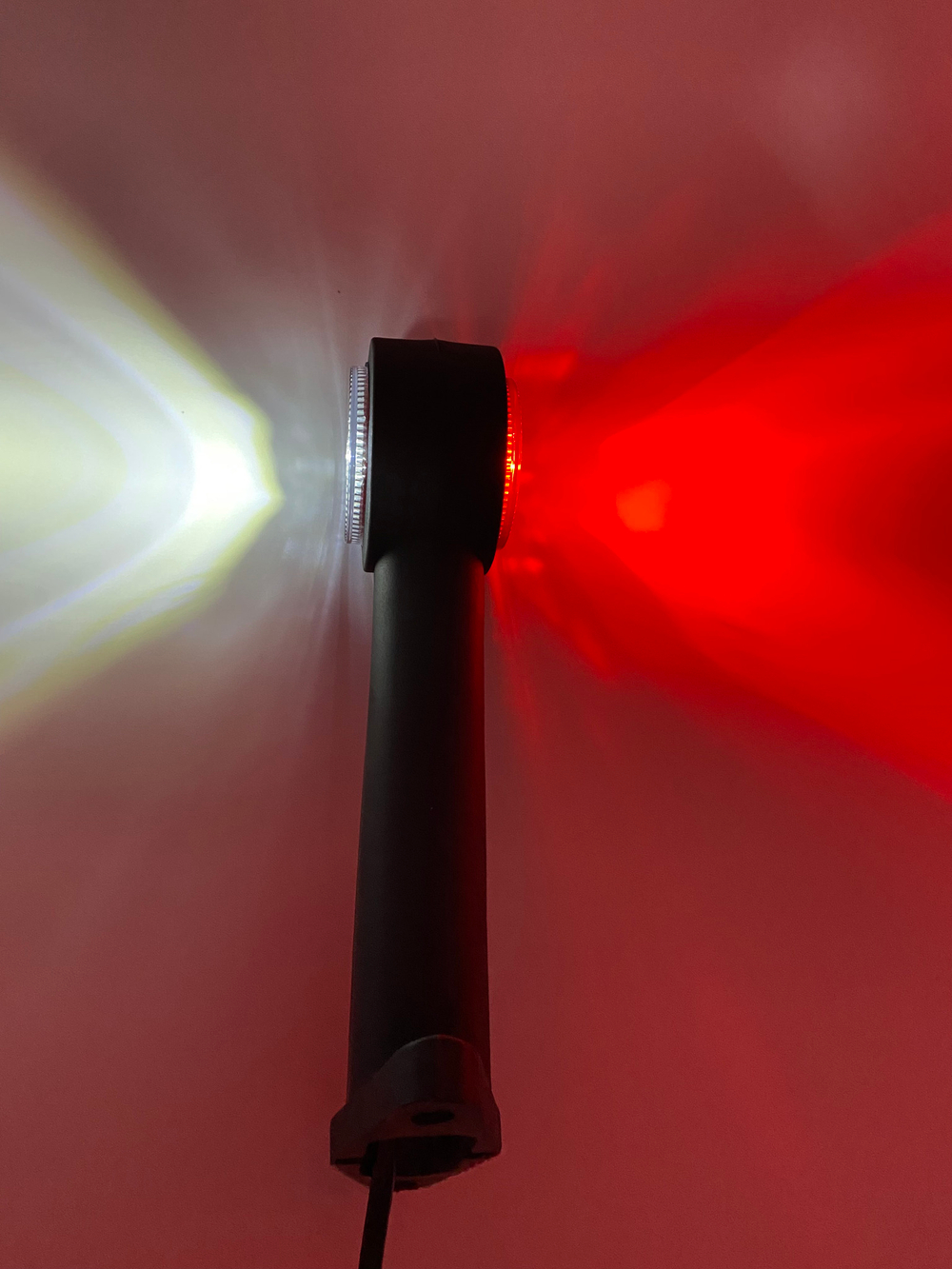 Фонарь габаритный светодиодный Fristom FT-009 E LED на резиновой ножке, с проводом 0.5 м. (1 шт.) Рог, Правый