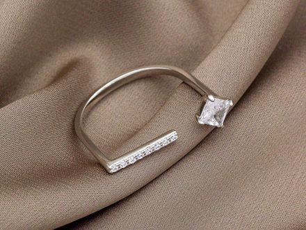 Кольцо Геометрия со стразами