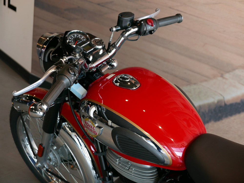 Royal Enfield Classic 350 Chrome Red