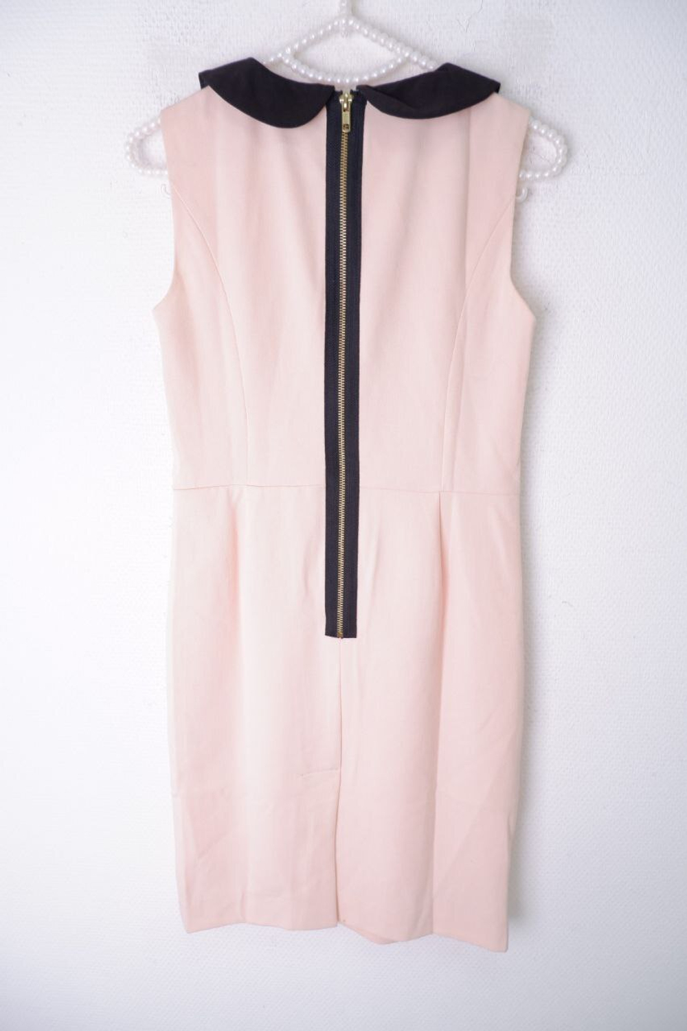 Платье нежное с коротким рукавом 40 размер