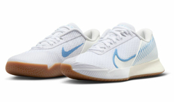 Женские теннисные кроссовки Nike Zoom Vapor Pro 2 - white/light blue/sail/gum light brown