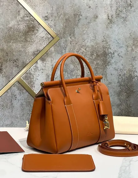 Сумка Loro Piana Loom L25 из гладкой кожи