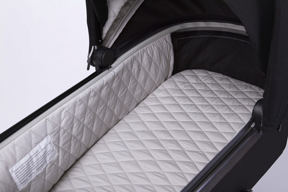 Детская коляска Peppy Monaco GP 2 в 1 Black черный, рама темно-серая