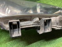 Фара правая Toyota Corolla E160 (12-16) галоген