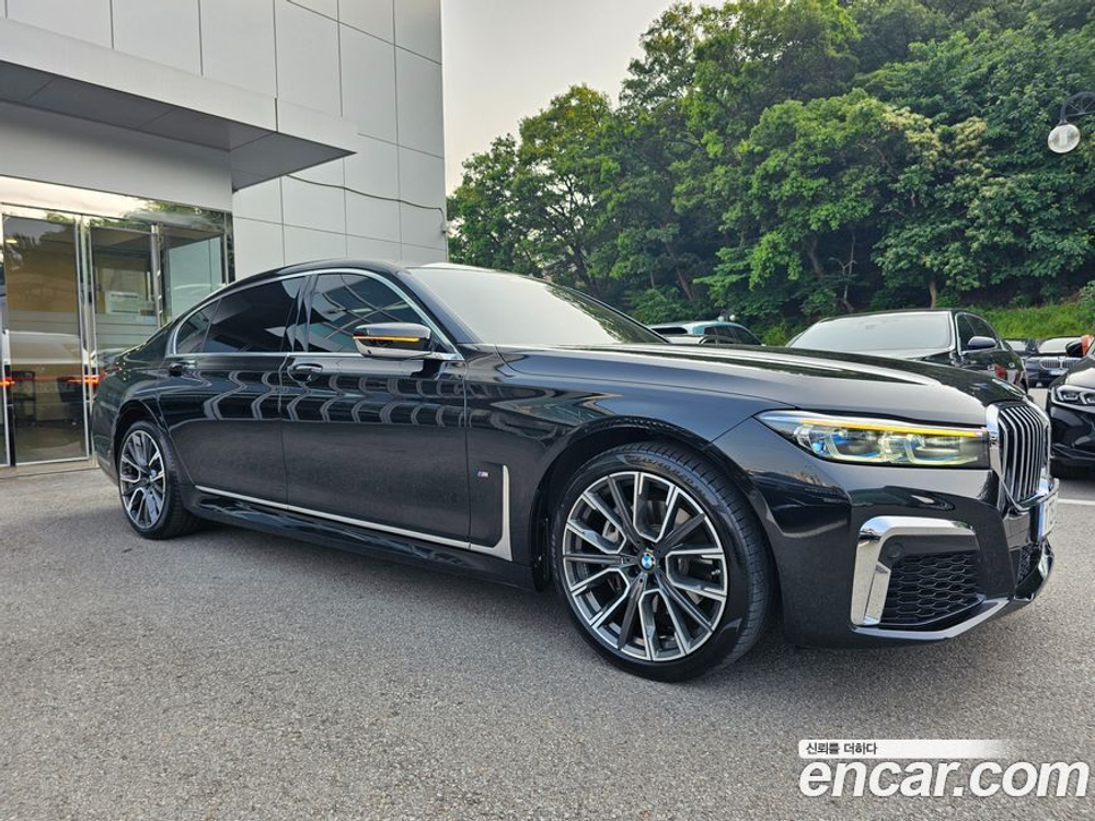 BMW 7 Series (G11) 740Li xDrive M Sports (04.2021)