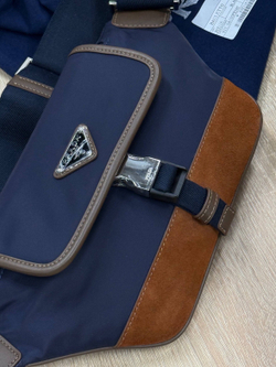 Поясная-нагрудная сумка Prada