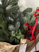 Букет из нобилиса, кедра и туи