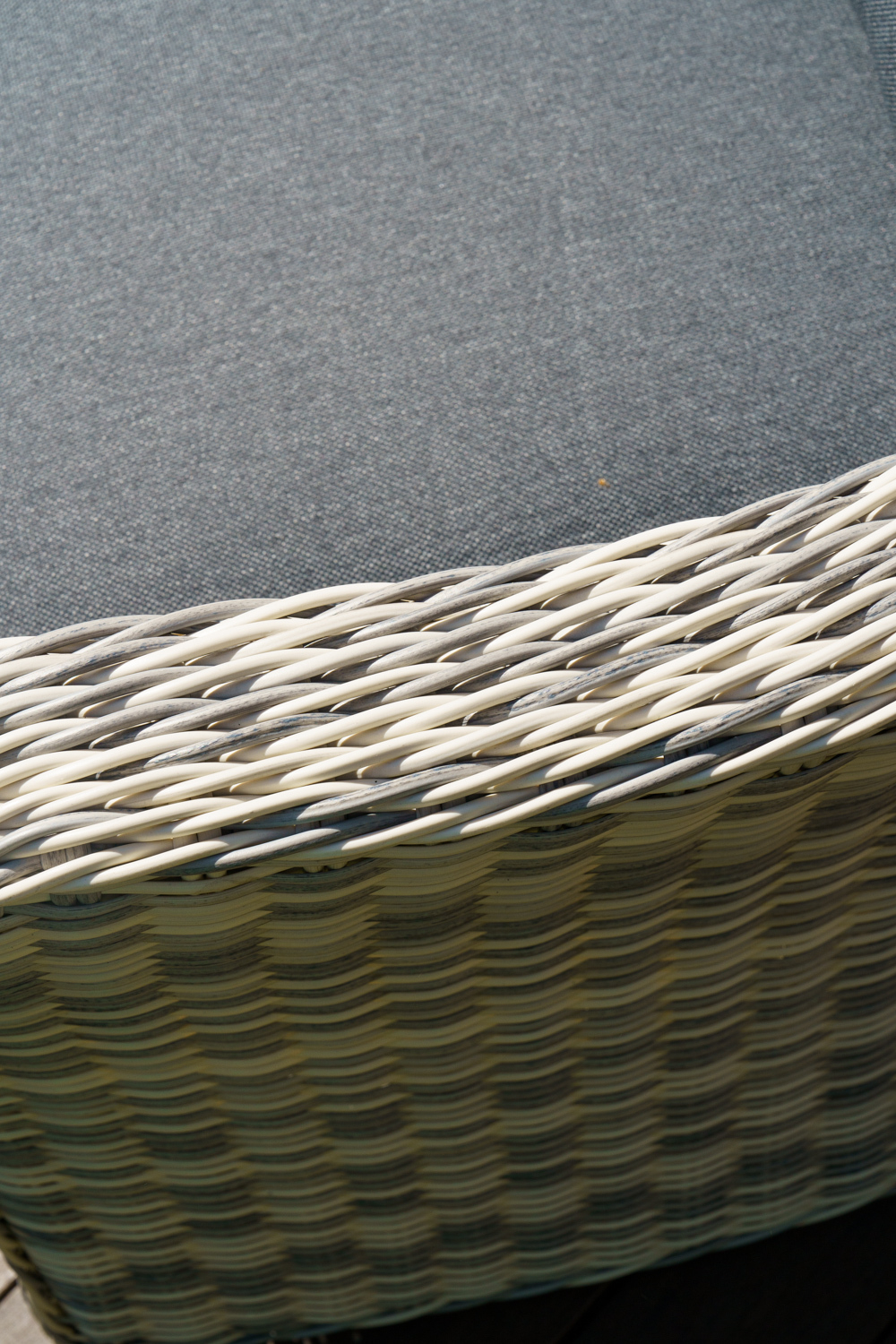 Кресло из искусственного ротанга ВЕНЕЦИЯ  (цвет: серый)