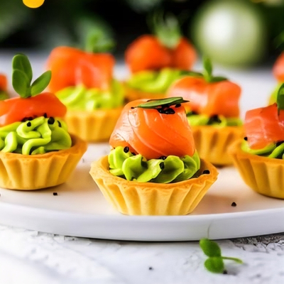 Тарталетка авокадо-лосось