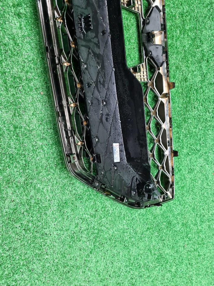 Решетка радиатора Genesis G70 (2017-2021)