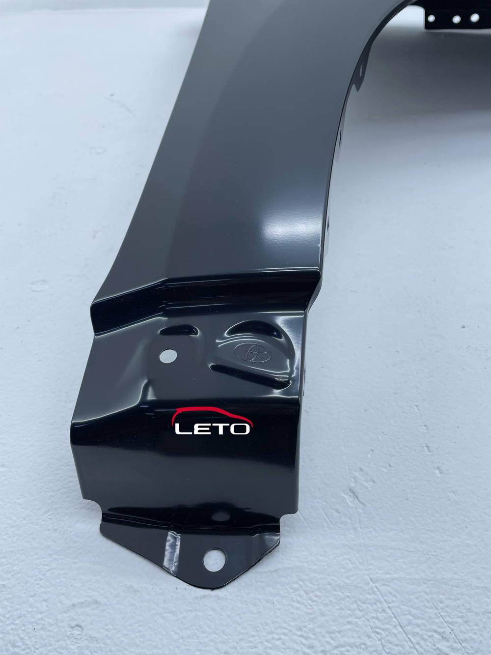 Крыло переднее правое 53811-60C80 5381160C80