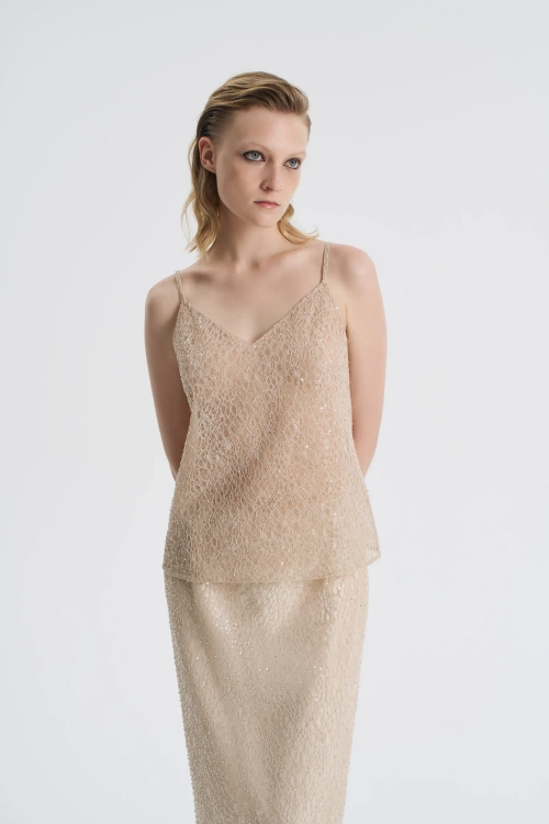 Топ с вышивкой