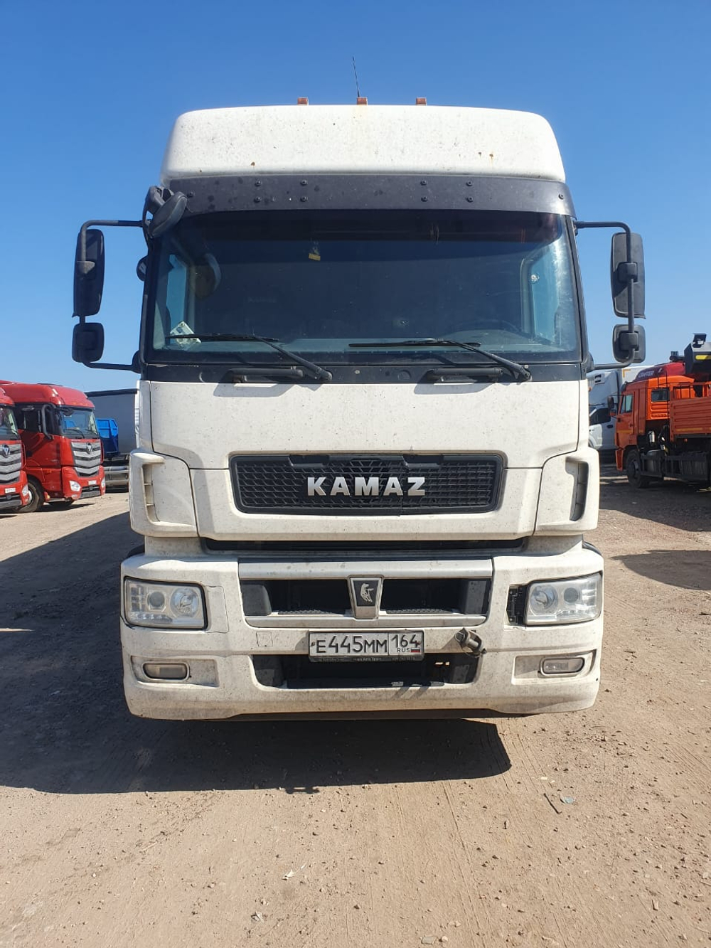 КамАЗ М1840 4x2 Седельный тягач 5490-S5 (Дизельный, 12,0 л, 401 л.с., МТ)