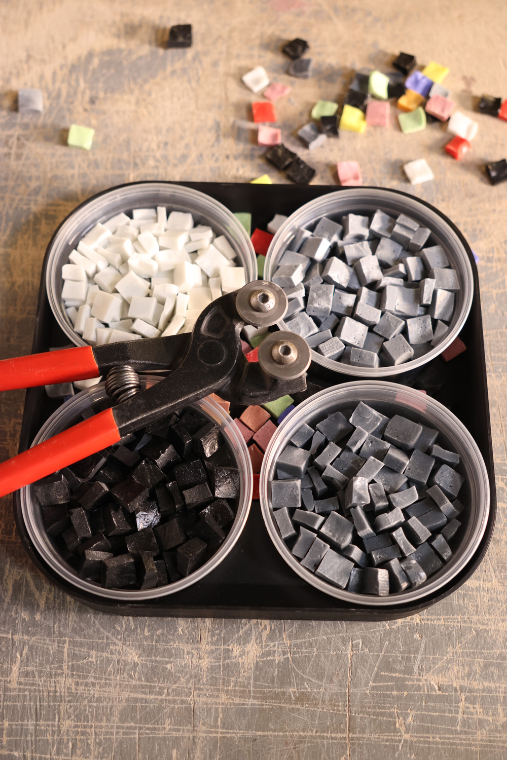 Модуль палитры MELTI P1-1.6, колотая смальта 10х10 мм, 600 гр