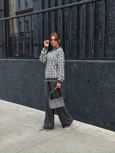 Костюм женский трикотажный темно-серый