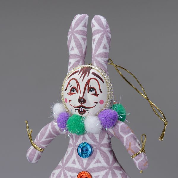 В серии &quot;Символ года&quot; появился новый текстильный &quot;Кролик с шариками&quot;.