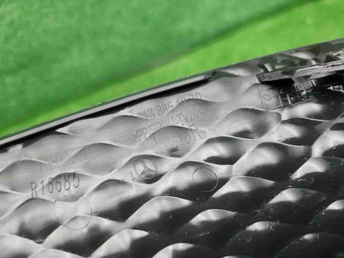 Решетка переднего бампера Mercedes E W213 (16-21)