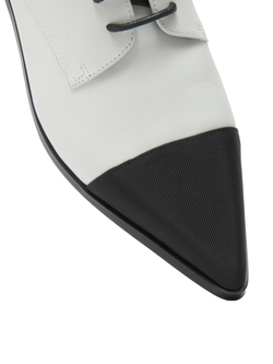 Женские комбинированные туфли бело-черные со шнурками