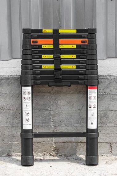 Лестница телескопическая алюминиевая односекционная (3.5м,12ступенек, max нагрузка 150кг, вес 10.1кг) RockForce##Rock FORCE RF-UP350