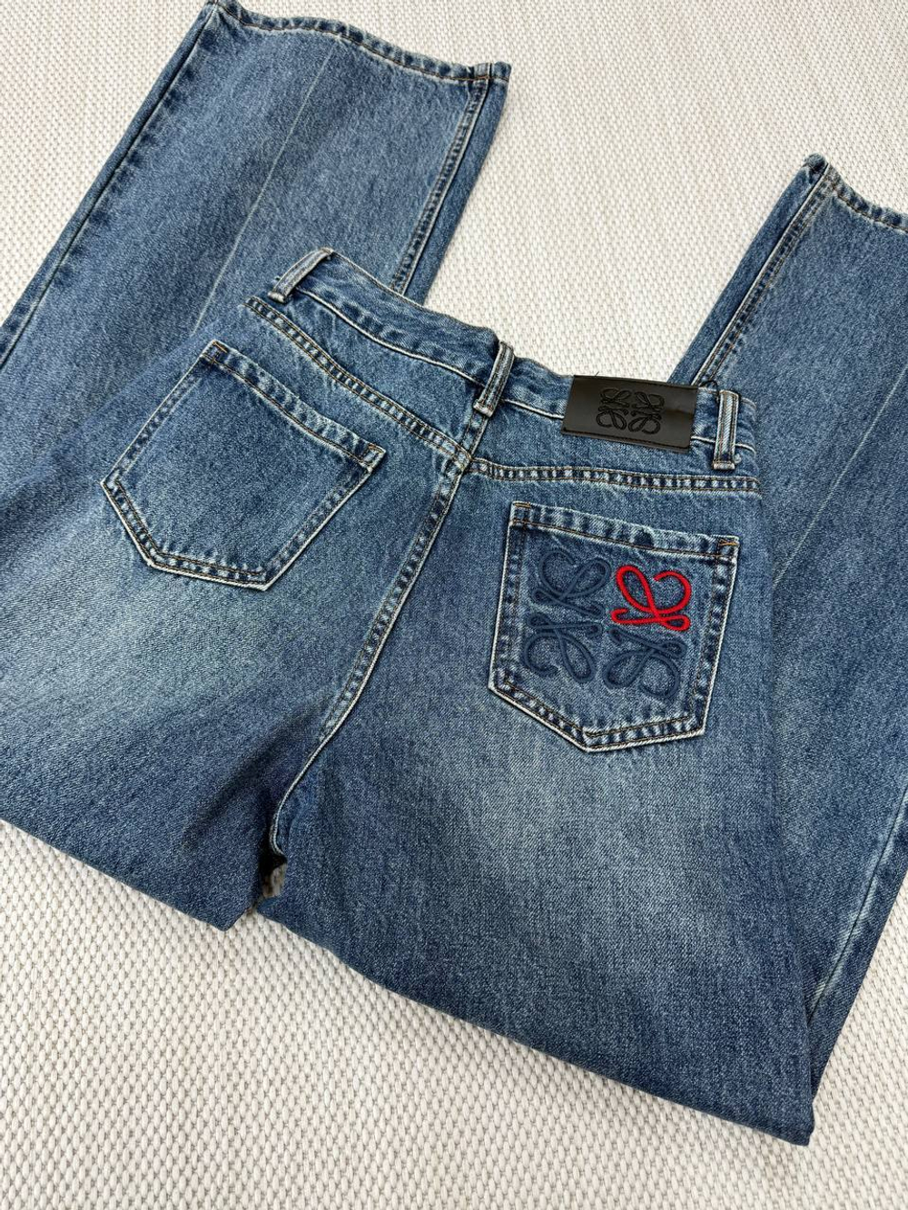 Джинсы Loewe