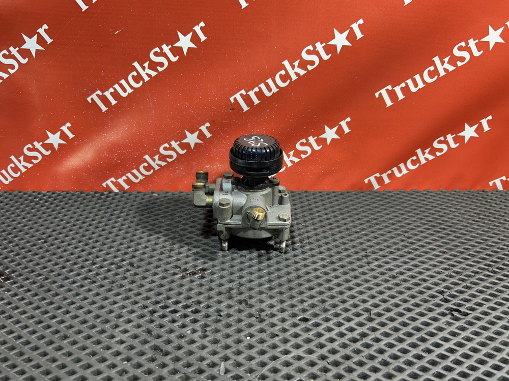 Клапан ускорительный