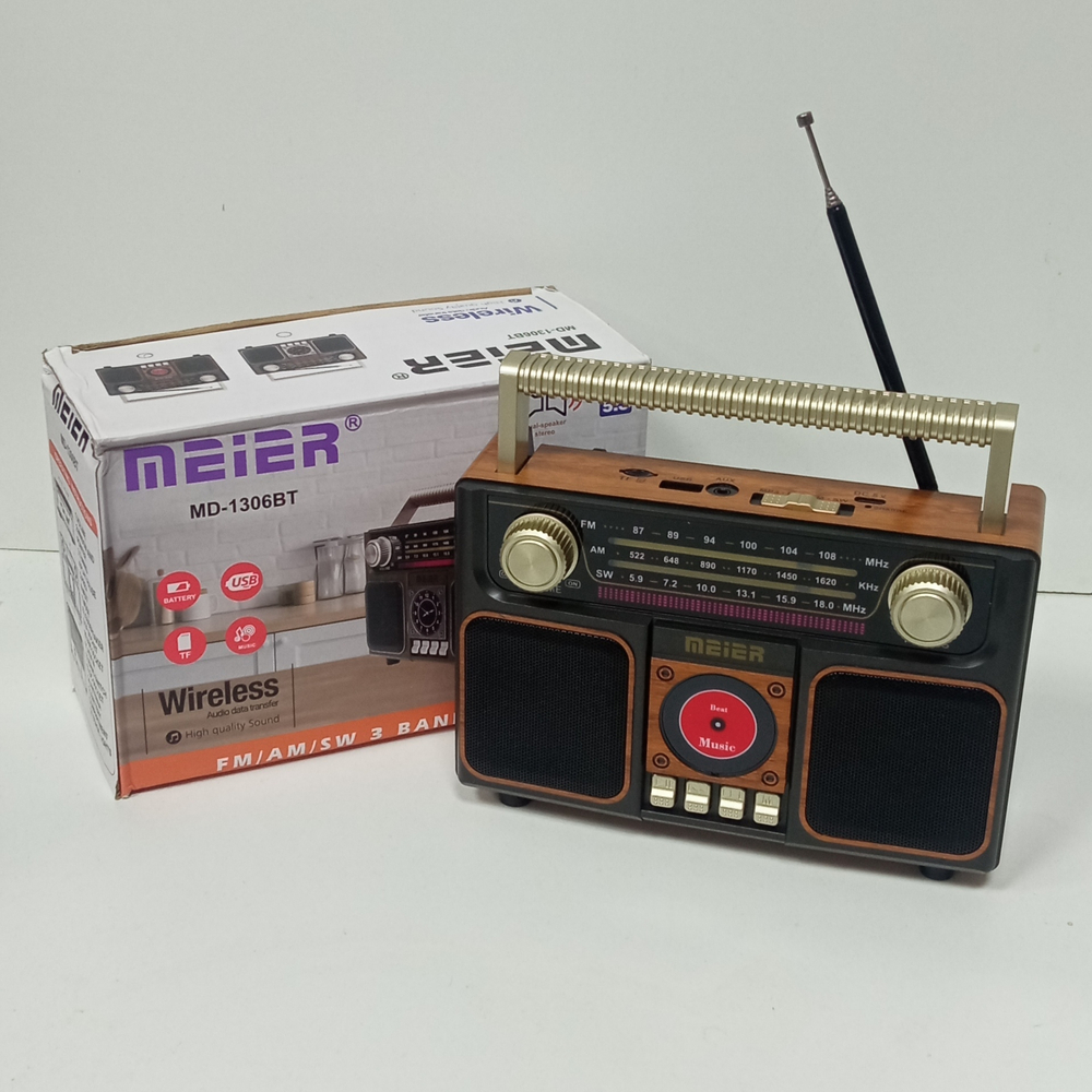 Радиоприемник с MP3 плеером и Bluetooth Meier M-1306BT