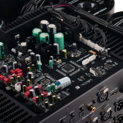Интегральный усилитель Premiera A5 AXIOM Golden Black