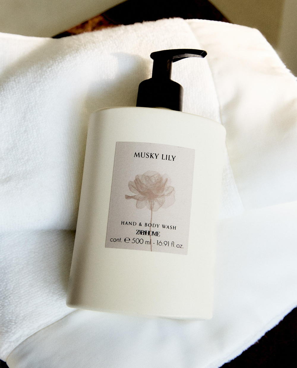 Zara Home Жидкое мыло Musky Lily 500 мл для рук и тела, парфюмированное, аромат цветочный древесный