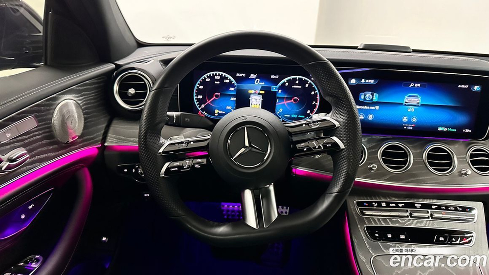 Mercedes-Benz E-Class W213 E350 4MATIC AMG Line (11.2021)