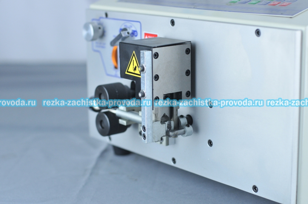 Станок для резки и зачистки провода SWT508-ZW16