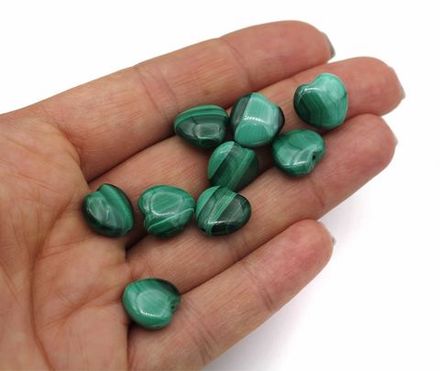 Натуральный малахит, бусина-сердце 12мм