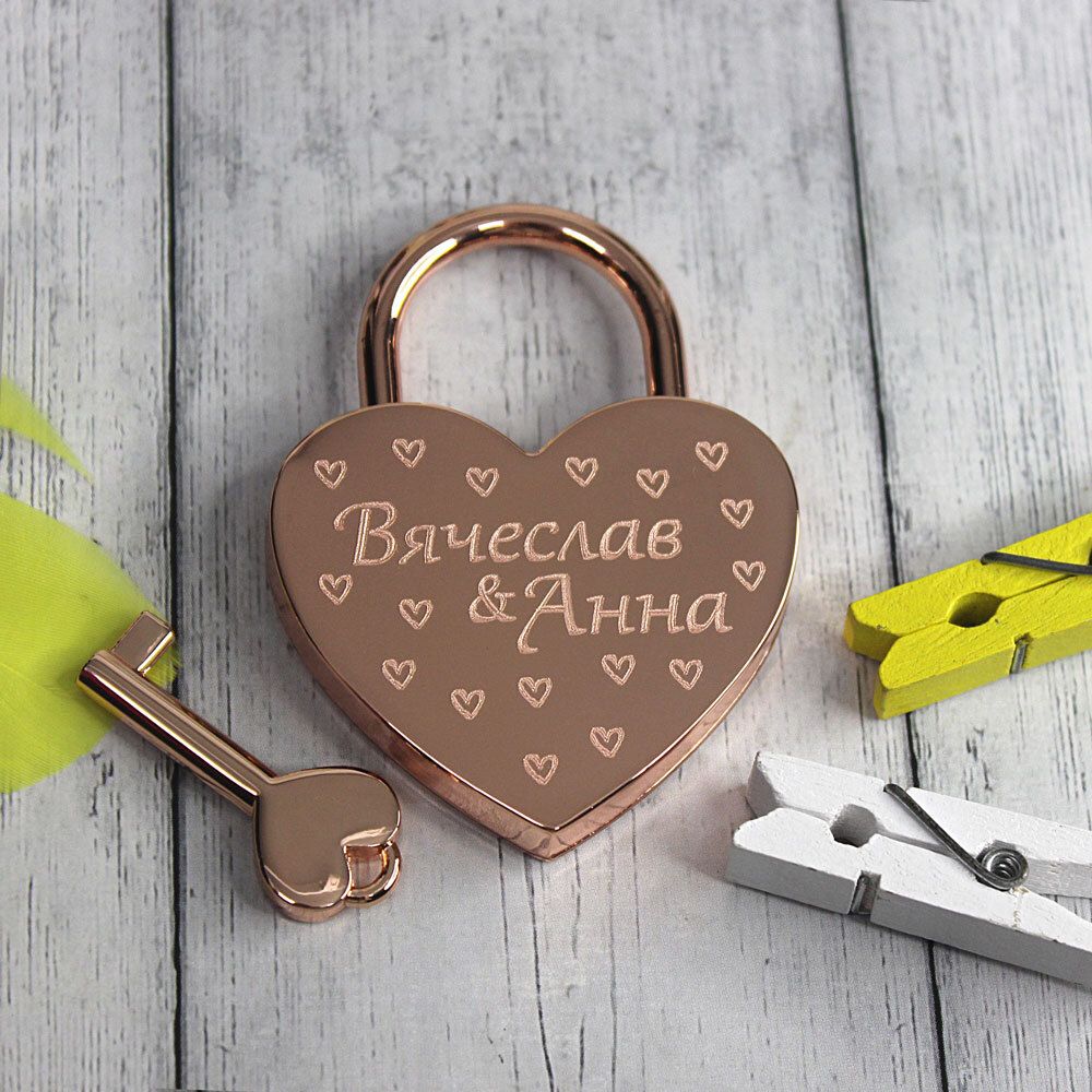 Свадебный замочек сердечко с гравировкой имён и даты на заказ