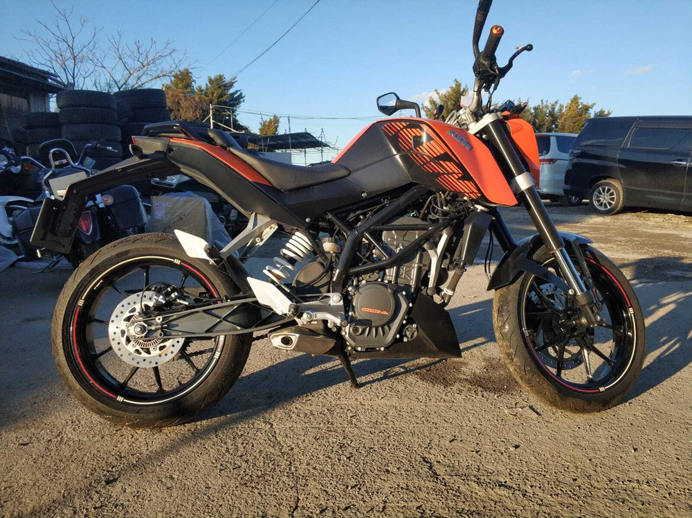 KTM  DUKE 200  vbkjuc403DC009007