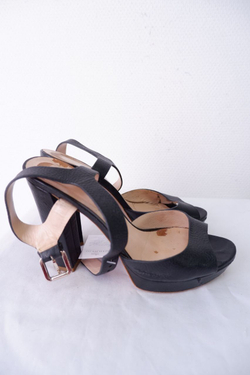 Босоножки Carlo Pazolini на каблуке 39 размер