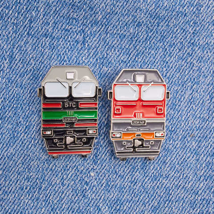 Значок тепловоз 2ТЭ116У (2 варианта)