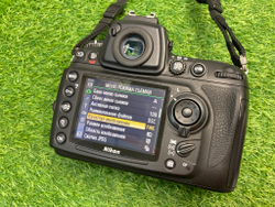 Nikon D700 10.500 кадров
