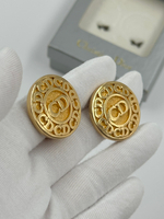 Клипсы с лого Chrstian Dior