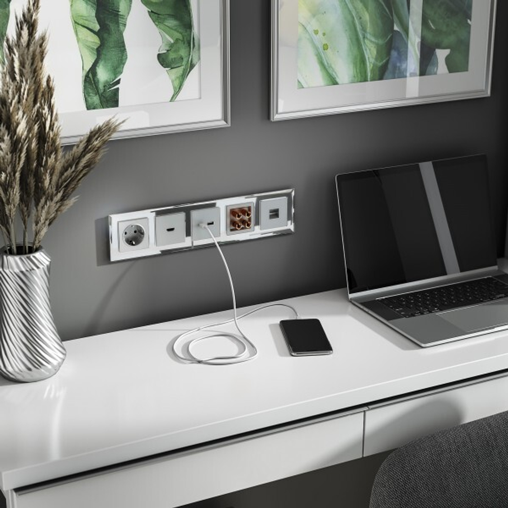 Рамка на 5 постов Diamant (зеркальный)