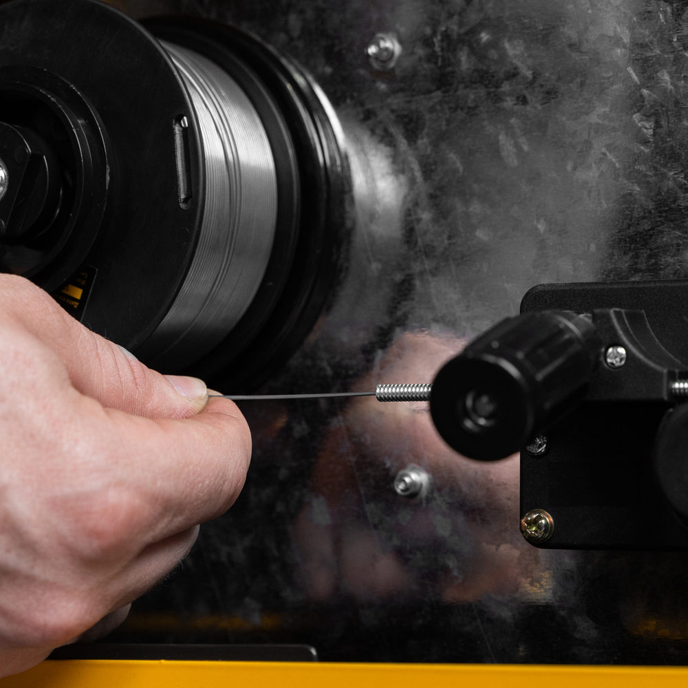 Порошковая проволока Е71TGS, диам. 1 мм, 1 кг, диам. катушки D100 Denzel