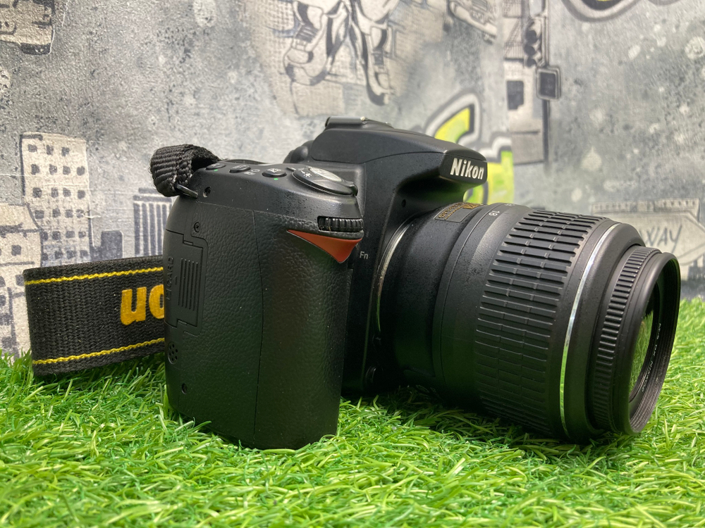 Nikon D90 kit 18-55mm 3.5-5.6G VR 14.500 кадров